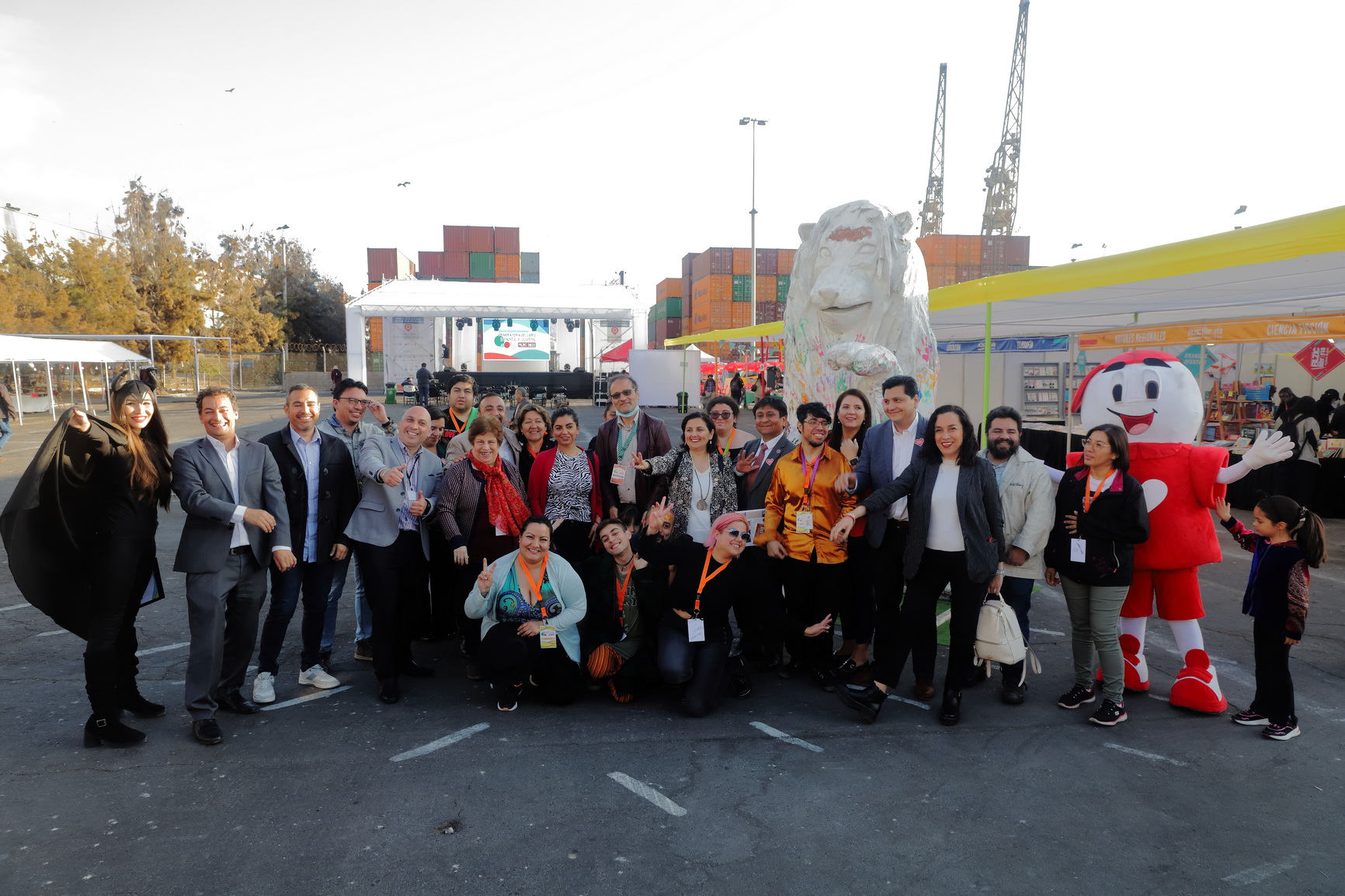 En el sitio cero inauguran primera Feria Infantil y Juvenil de Antofagasta