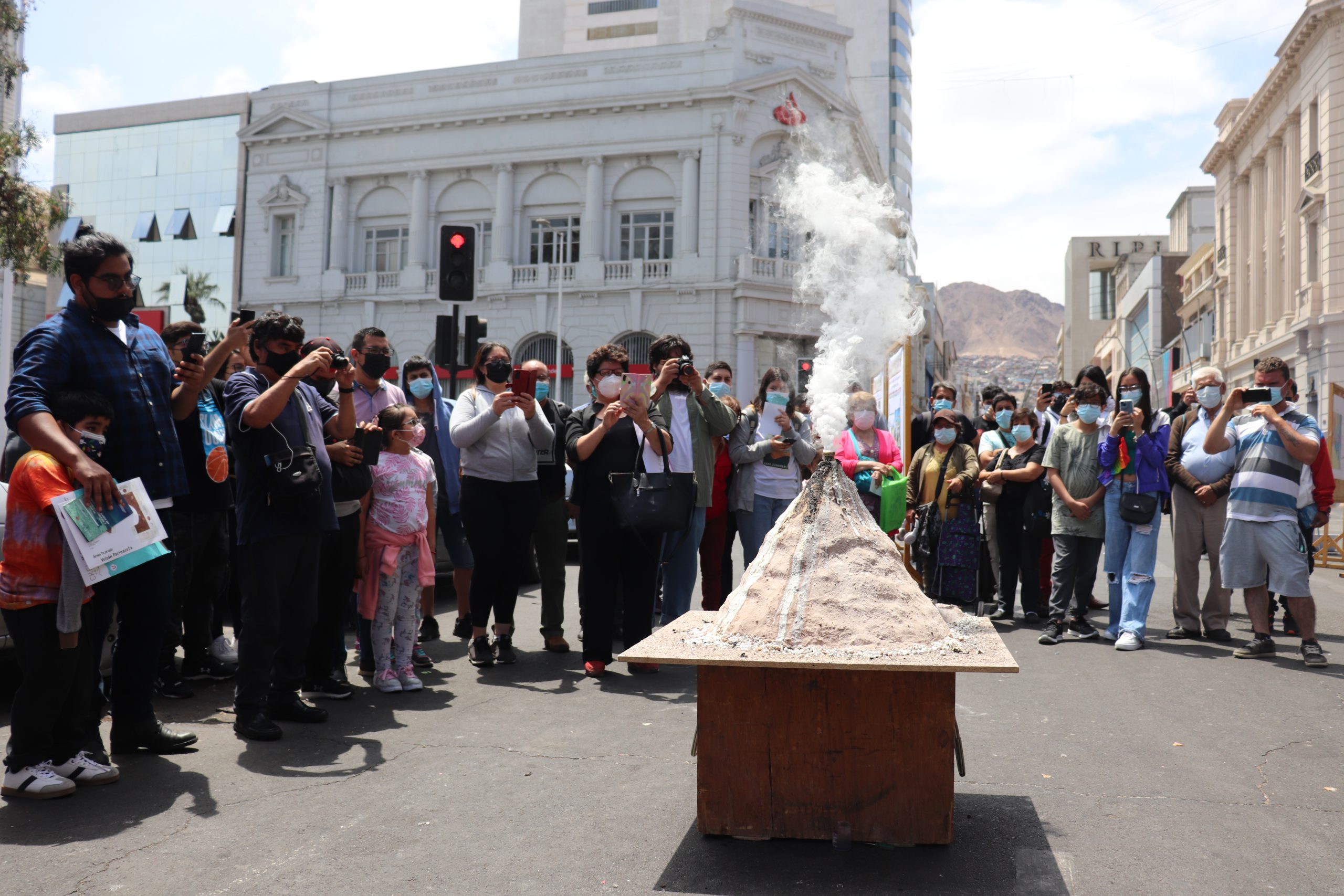 Volcano Fest: vive una erupción volcánica a escala y conoce el mundo de los volcanes en feria científica ciudadana