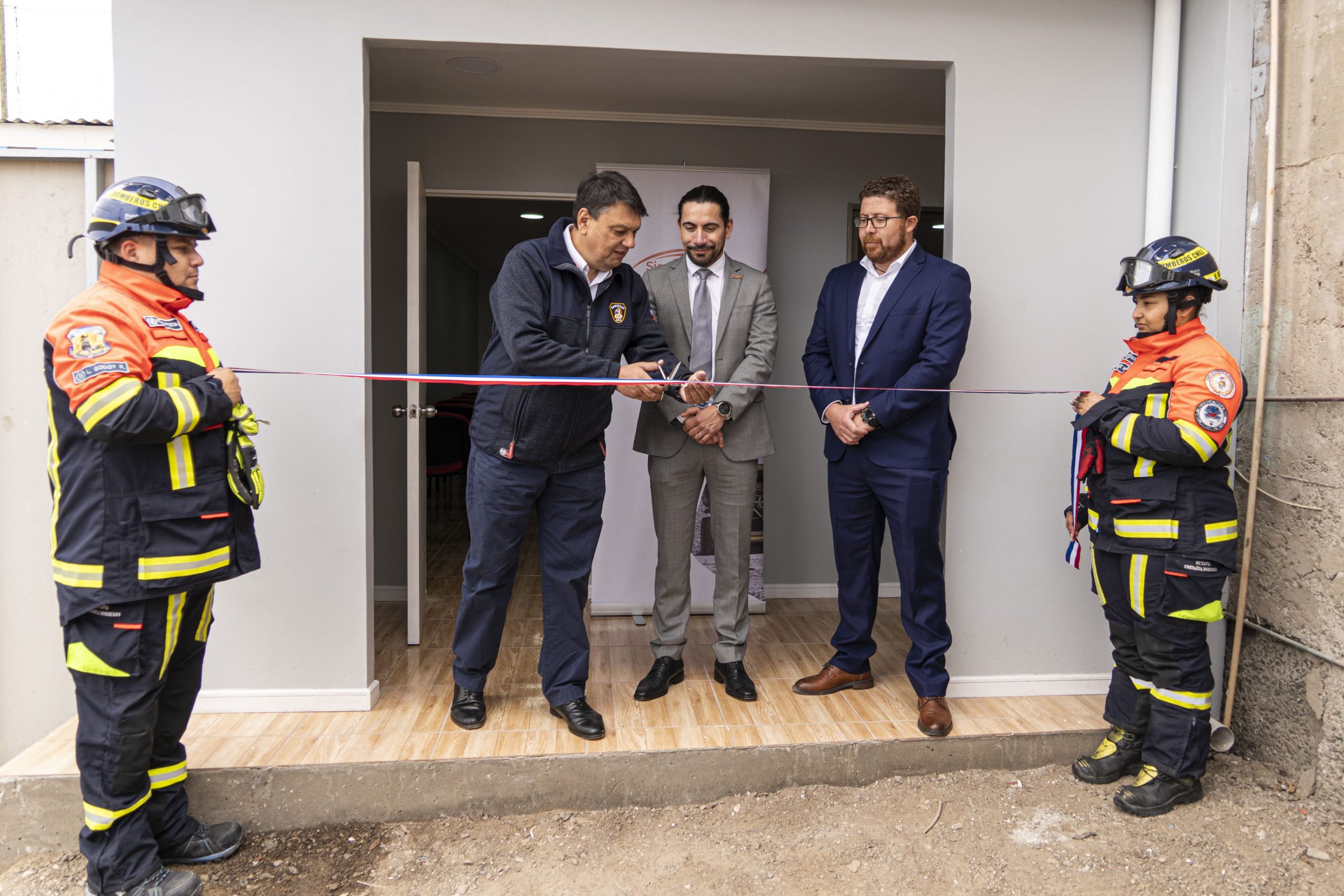 Bomberos inaugura nueva sala para capacitación de los voluntarios