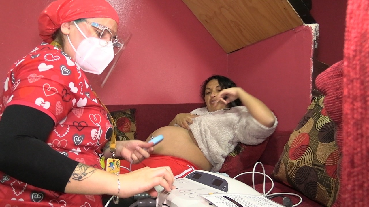 Salud gineco obstétrica a domicilio: la silenciosa y noble labor de matronas y médicos del HRA
