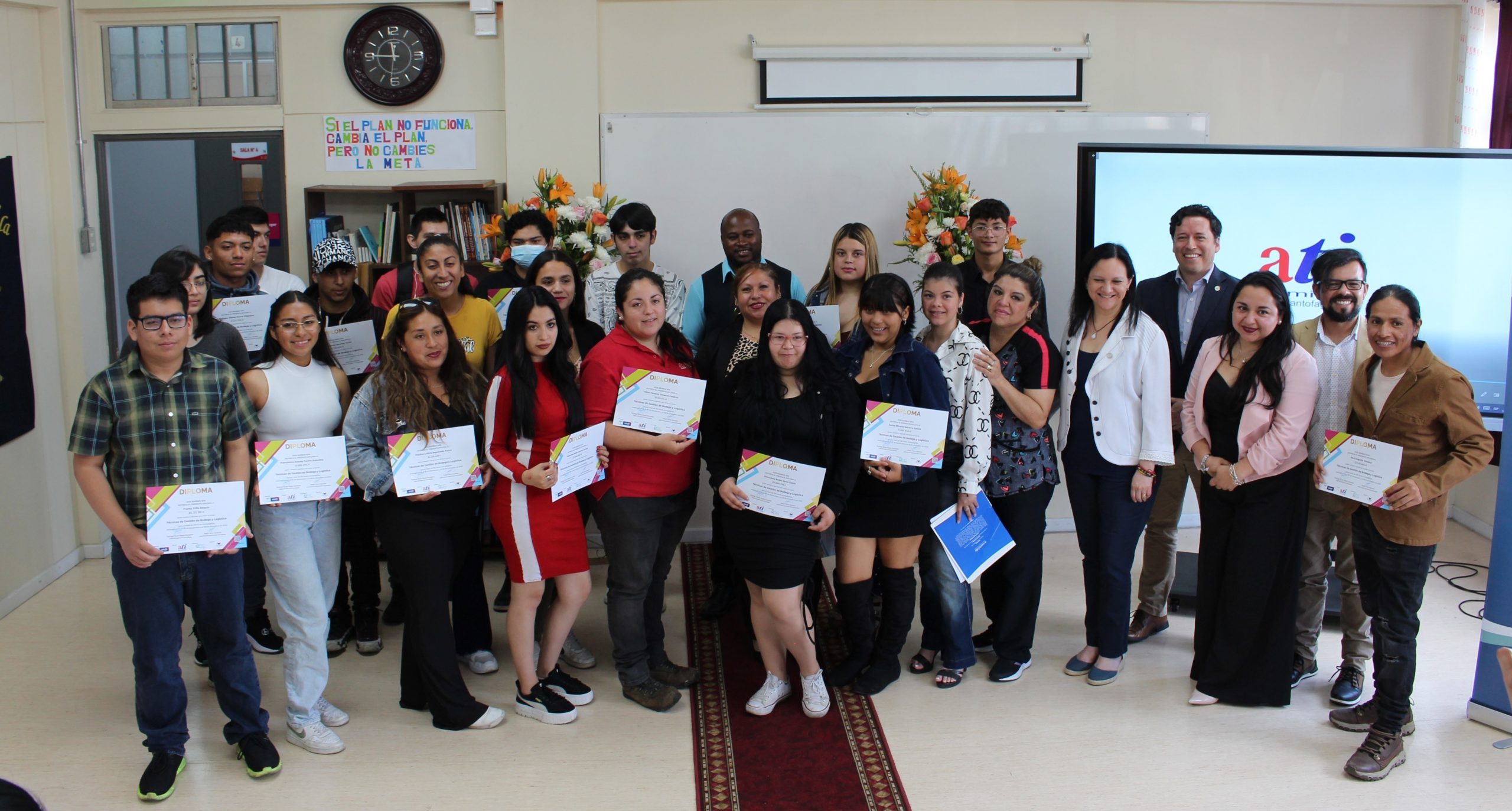 28 alumnos del Liceo B-32 finalizaron con éxito capacitación