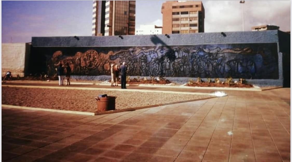 Conformación de mesa de trabajo por la restauración de la obra del artista Juan Salva en muros del puerto