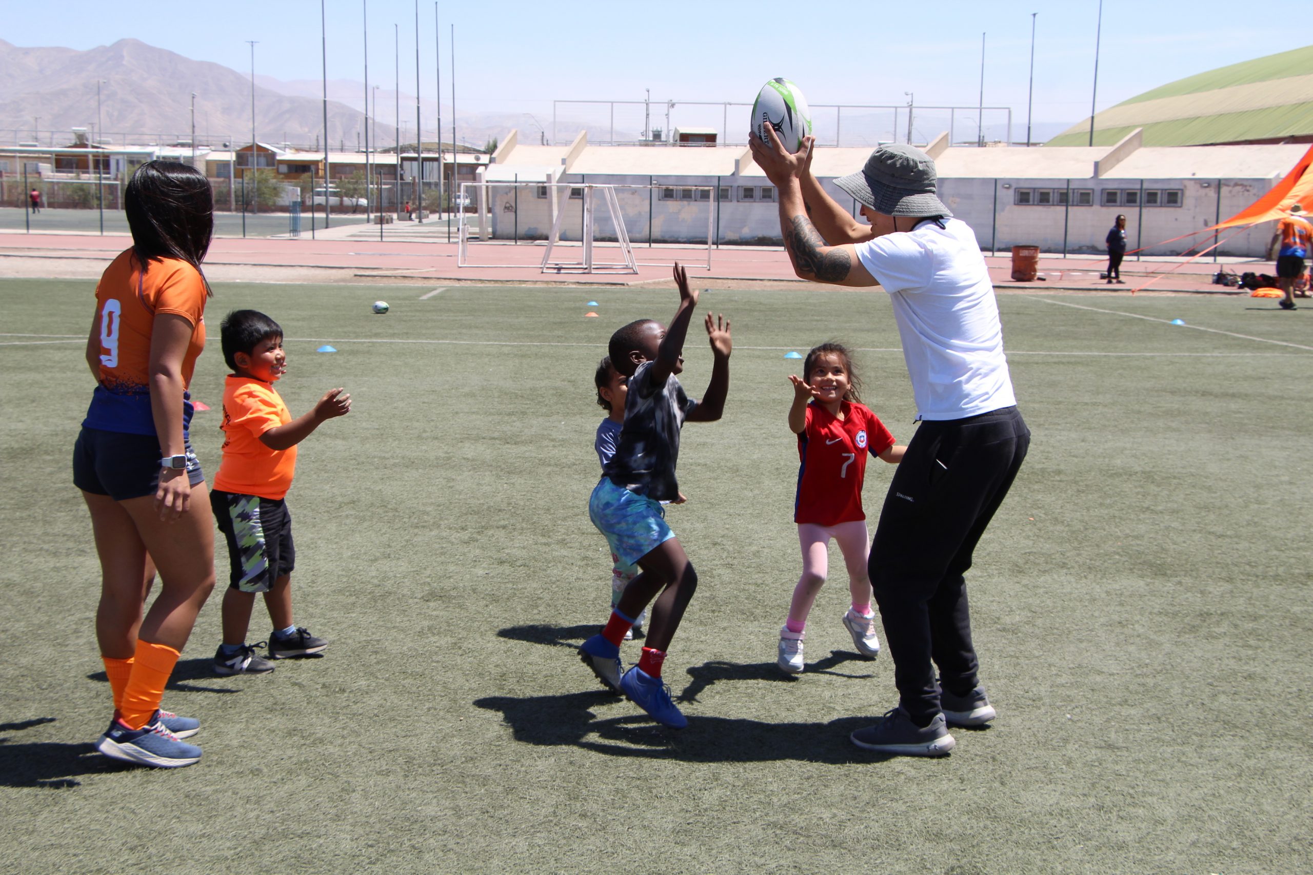 Voluntariado de Minera apoya el fomento del rugby en la región