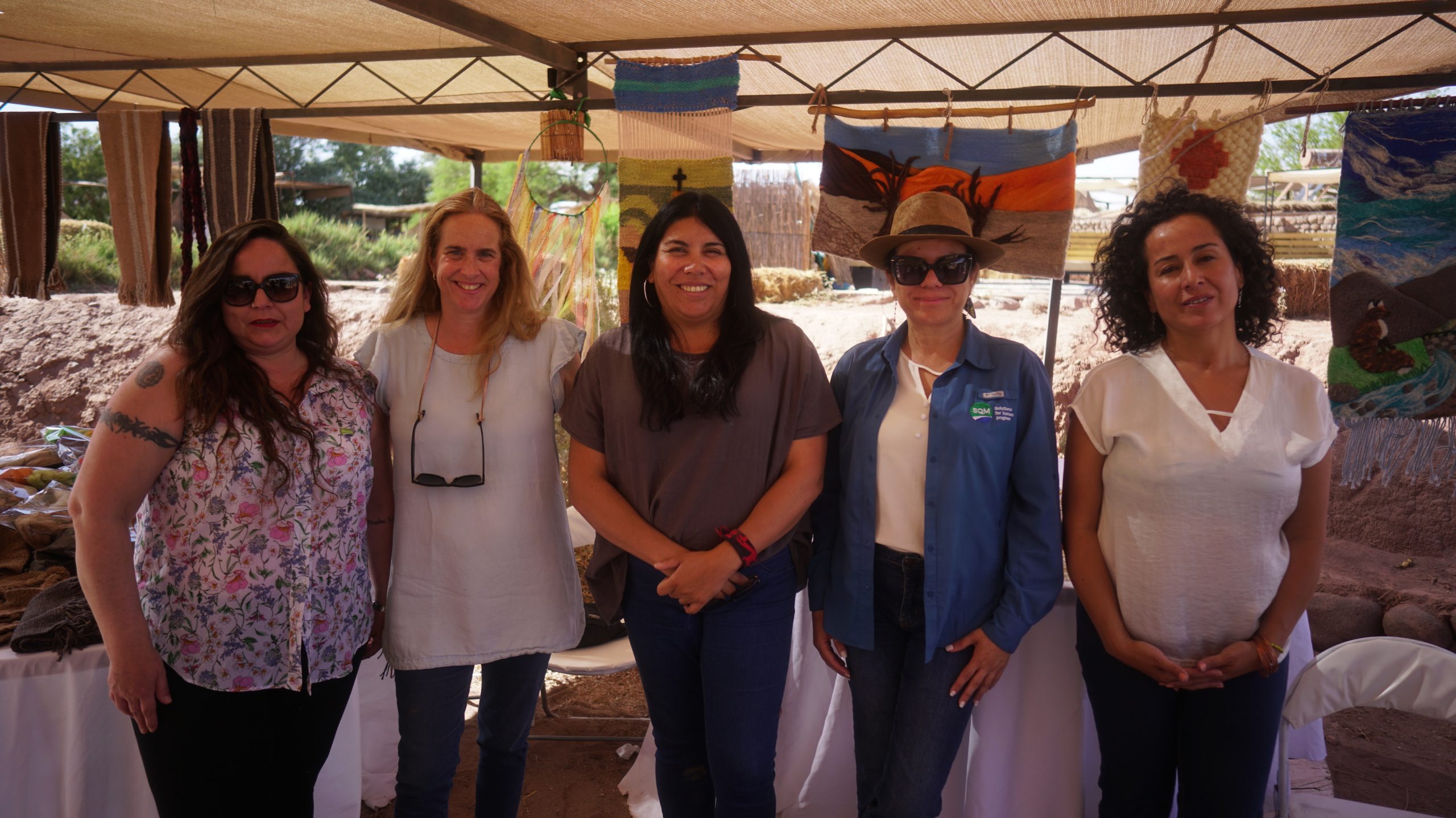 Casa Telar celebró su cuarto aniversario con un intercambio cultural entre artesanas de Quillagua y de los poblados del Salar de Atacama