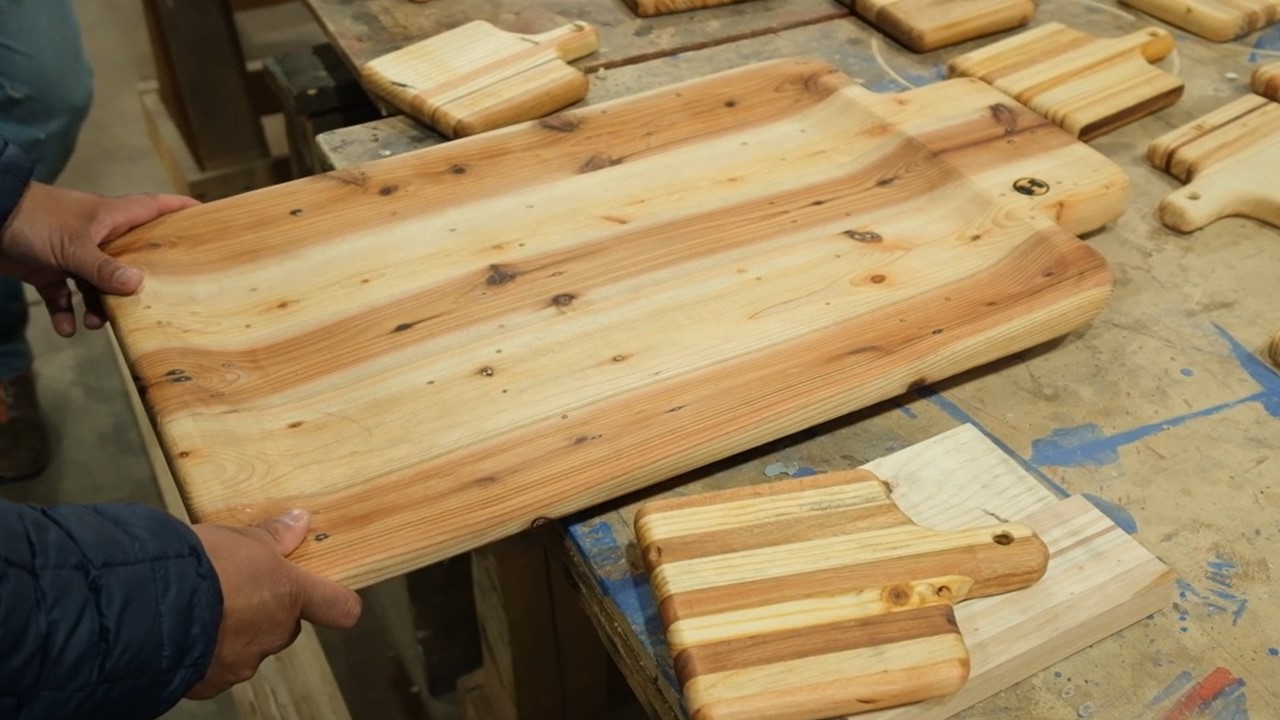 <strong>Economía circular: internos de Colina 1 dieron nueva vida útil a 6 toneladas de madera desechada</strong>