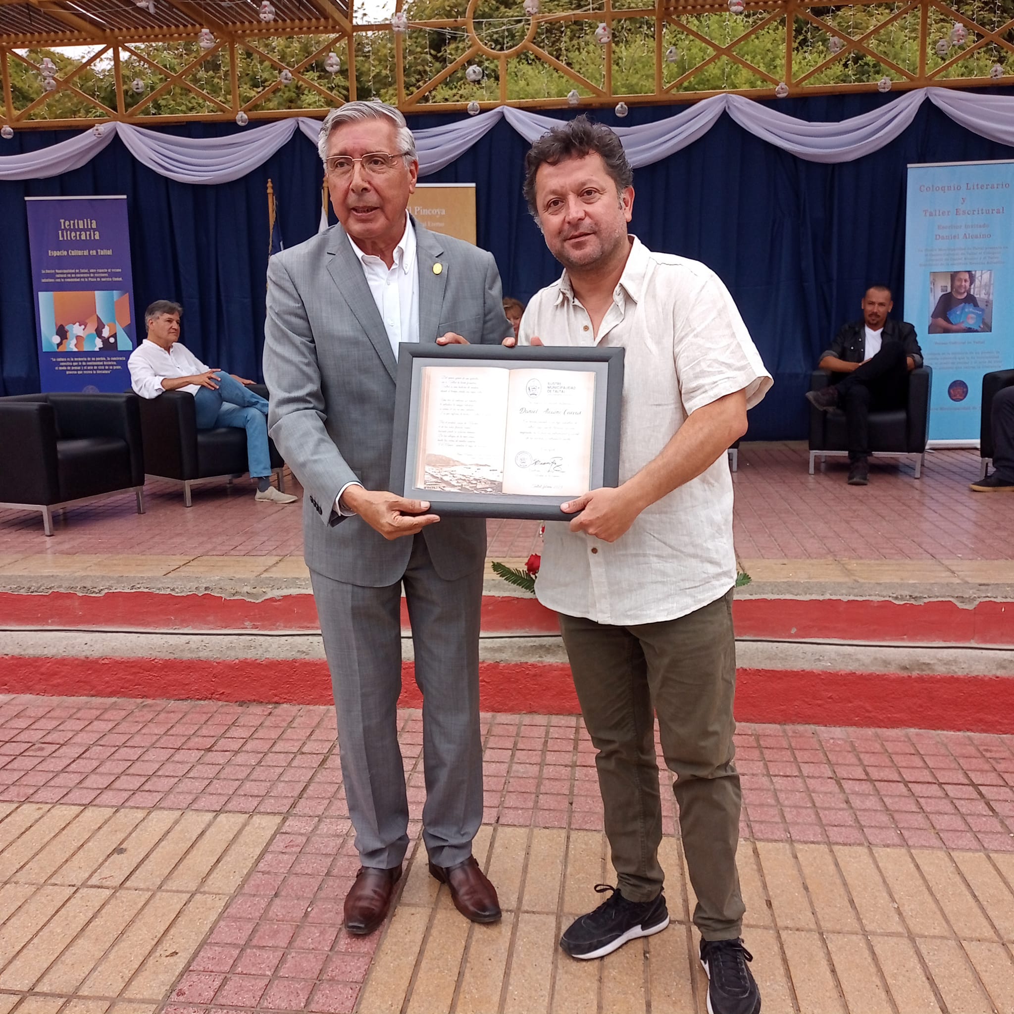 Tertulias, coloquios y talleres dan vida al verano cultural