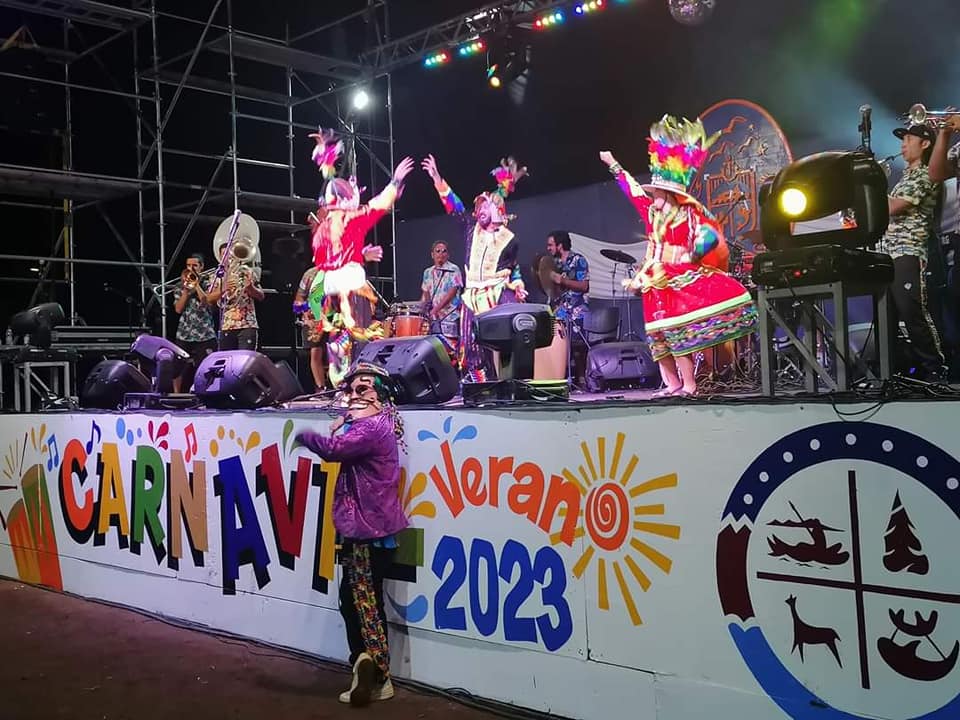 Con carnaval en la playa concluye el programa de verano 2023