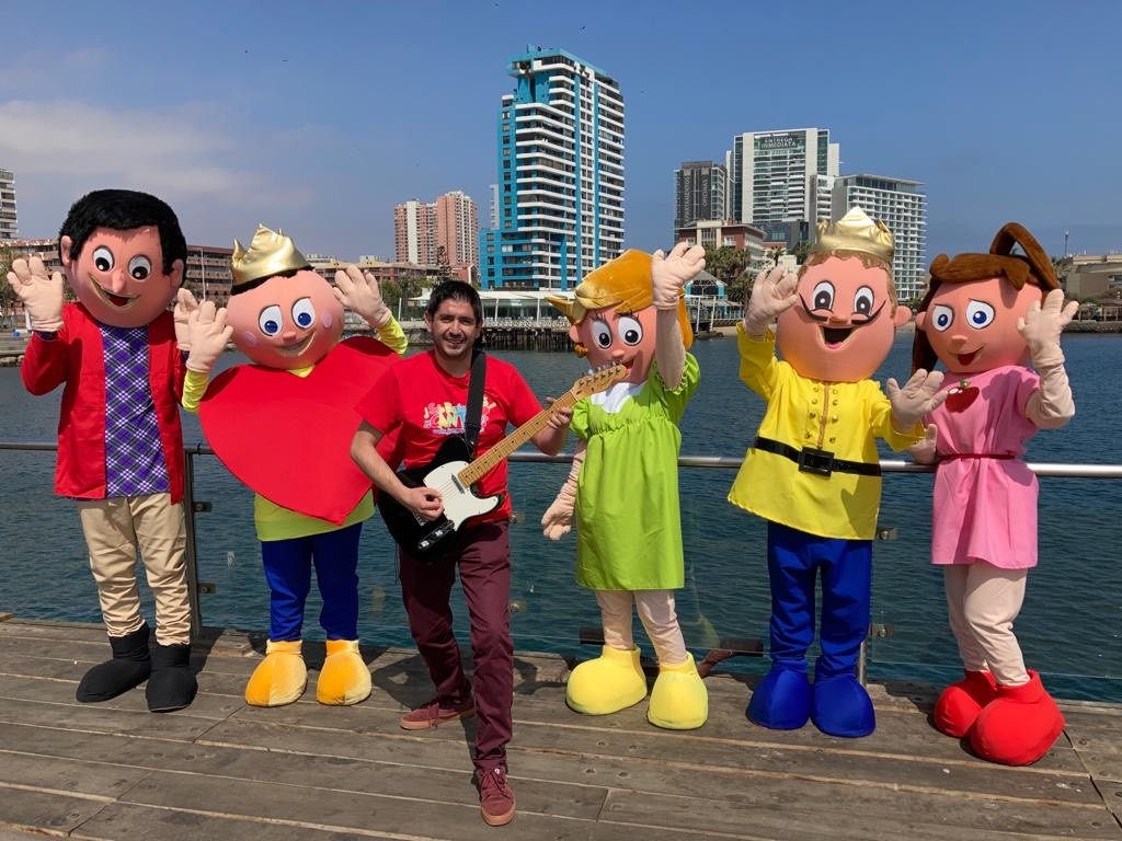 Sólo basta con Cantar ahora grabará video en inglés