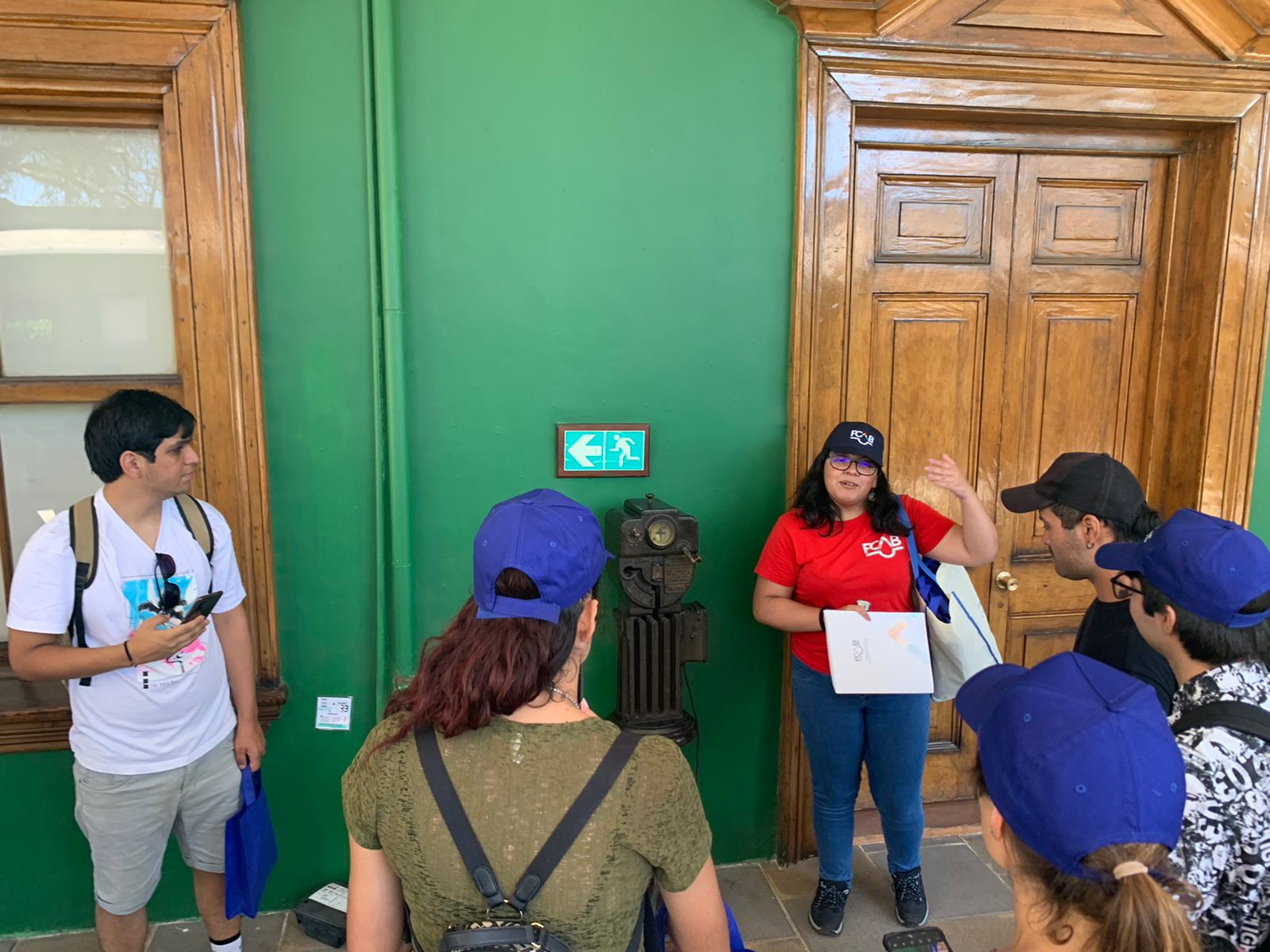 Turistas conocen el pasado histórico de la ciudad a través de visitas guiadas por el Ferrocarril