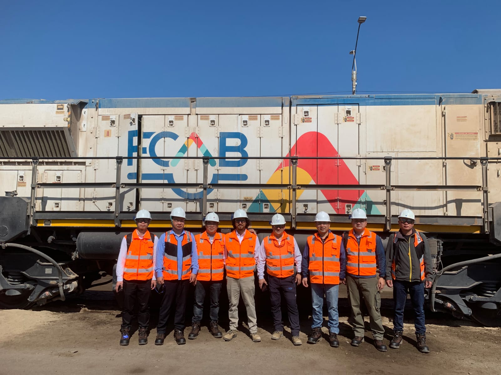 Empresa que fabricará locomotora a hidrógeno realizó visita a FCAB