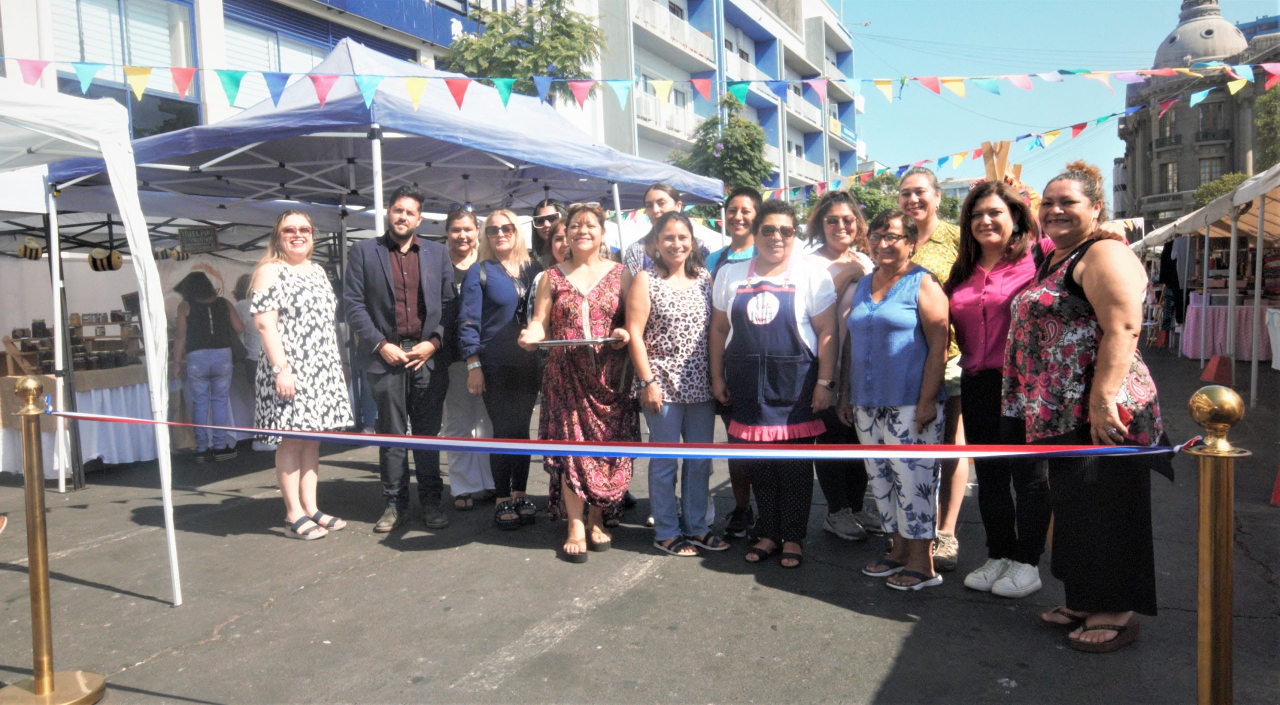 <strong>Parte feria Mujer Emprende en concurrida calle de Antofagasta</strong>