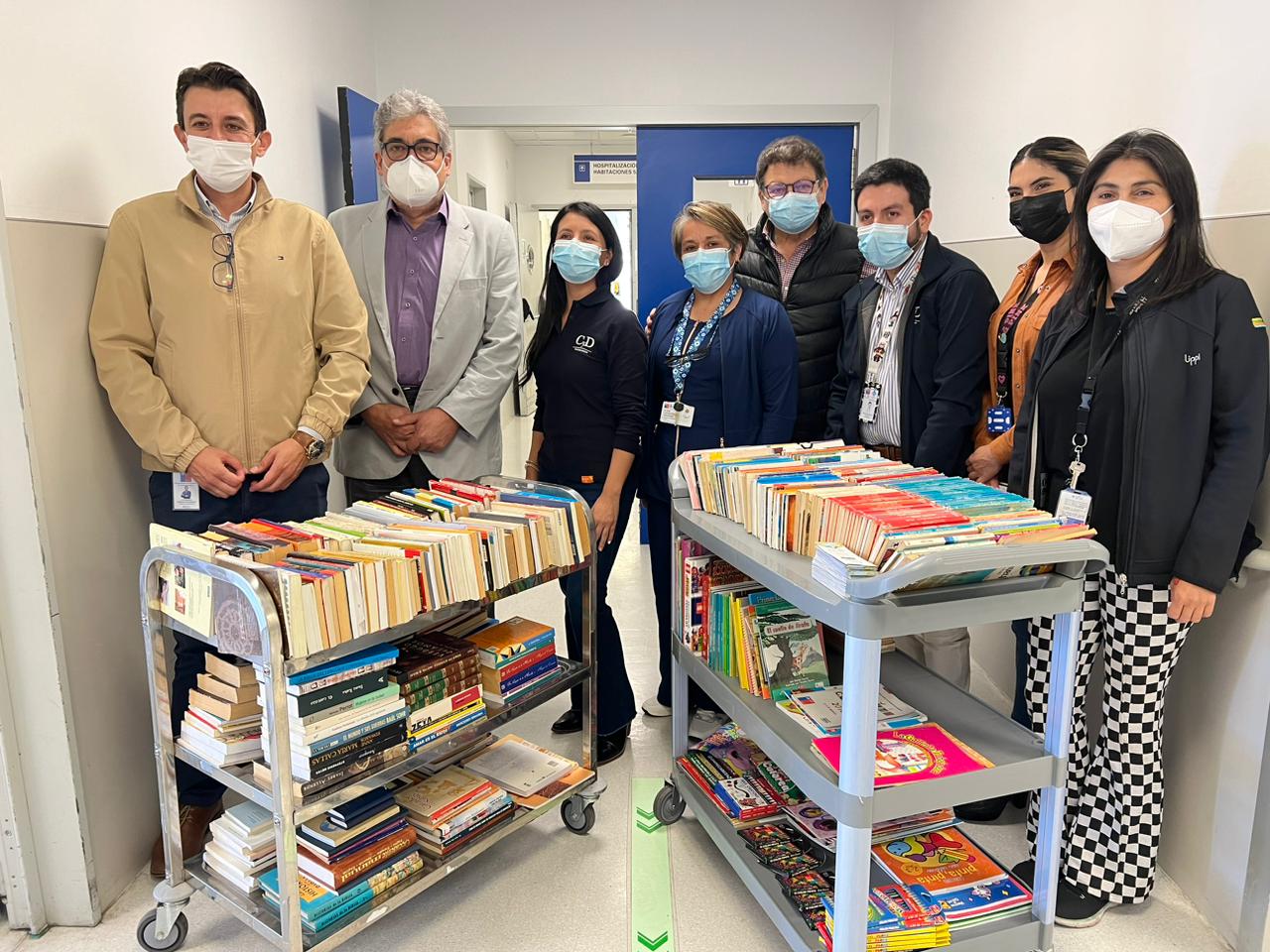 <strong>MOP donó textos a pacientes del Hospital Regional</strong>