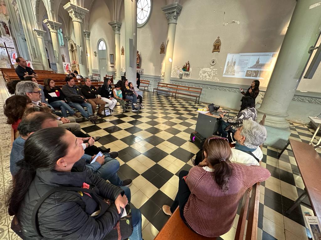 <strong>Cientos de personas visitaron la Basílica Corazón de María en el fin de semana de Los Patrimonios </strong>