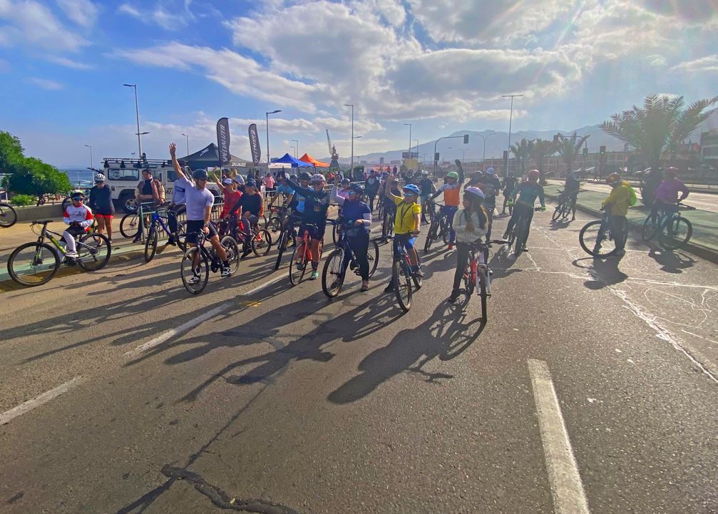 Con cicletada familiar conmemoraron el Día Mundial de la Bicicleta en el borde costero