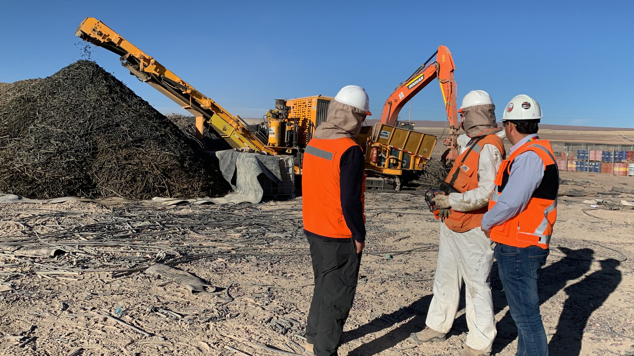 <strong>Codelco refuerza su compromiso sustentable al reciclar líneas de riego en desuso de la División Gabriela Mistral</strong>