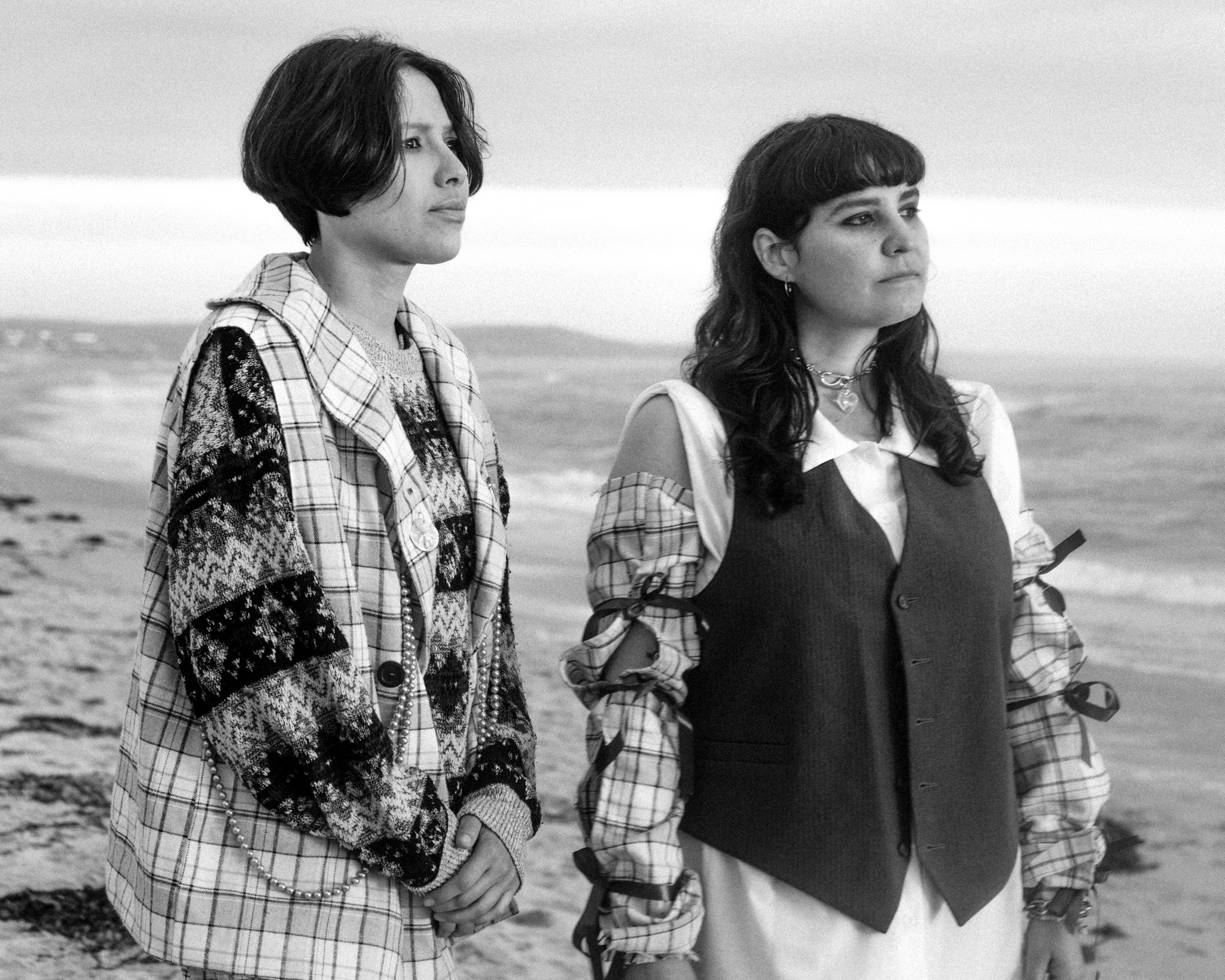 Marineros eleva su dramatismo con la power ballad ‘Amarte así’