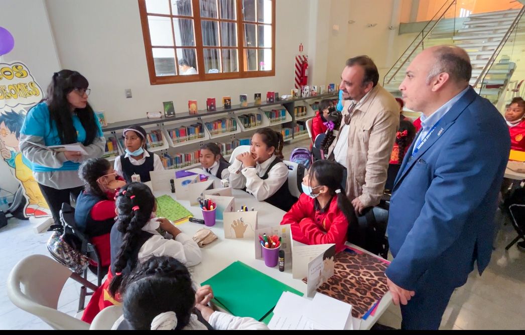 Estudiantes participaron de feria de fomento lector