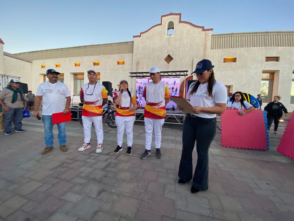 <strong>La antorcha de Santiago 2023 también llevó emoción y mística a María Elena</strong>