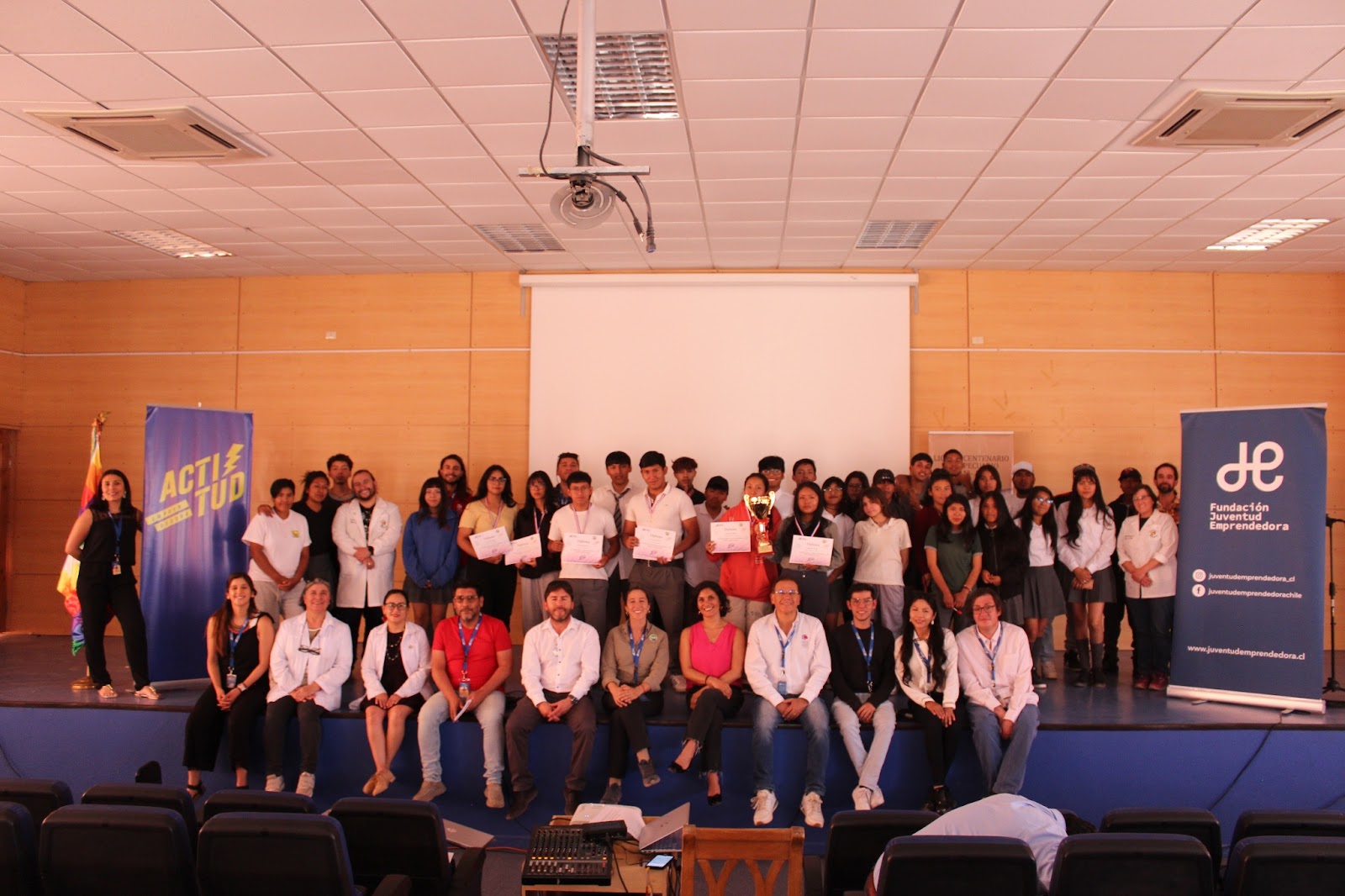 Programa actitud emprendedora premió las mejores ideas de negocio de estudiantes