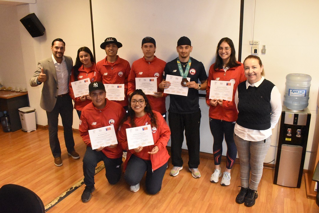 Autoridades recibieron con desayuno y reconocimientos a deportistas que participaron de los Juegos Panamericanos