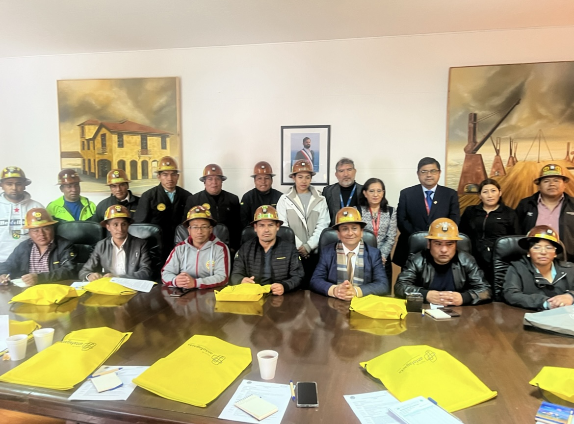Federación nacional de cooperativas mineras de Bolivia visita Antofagasta con el objetivo de conocer el trabajo local y fortalecer su pequeña minería