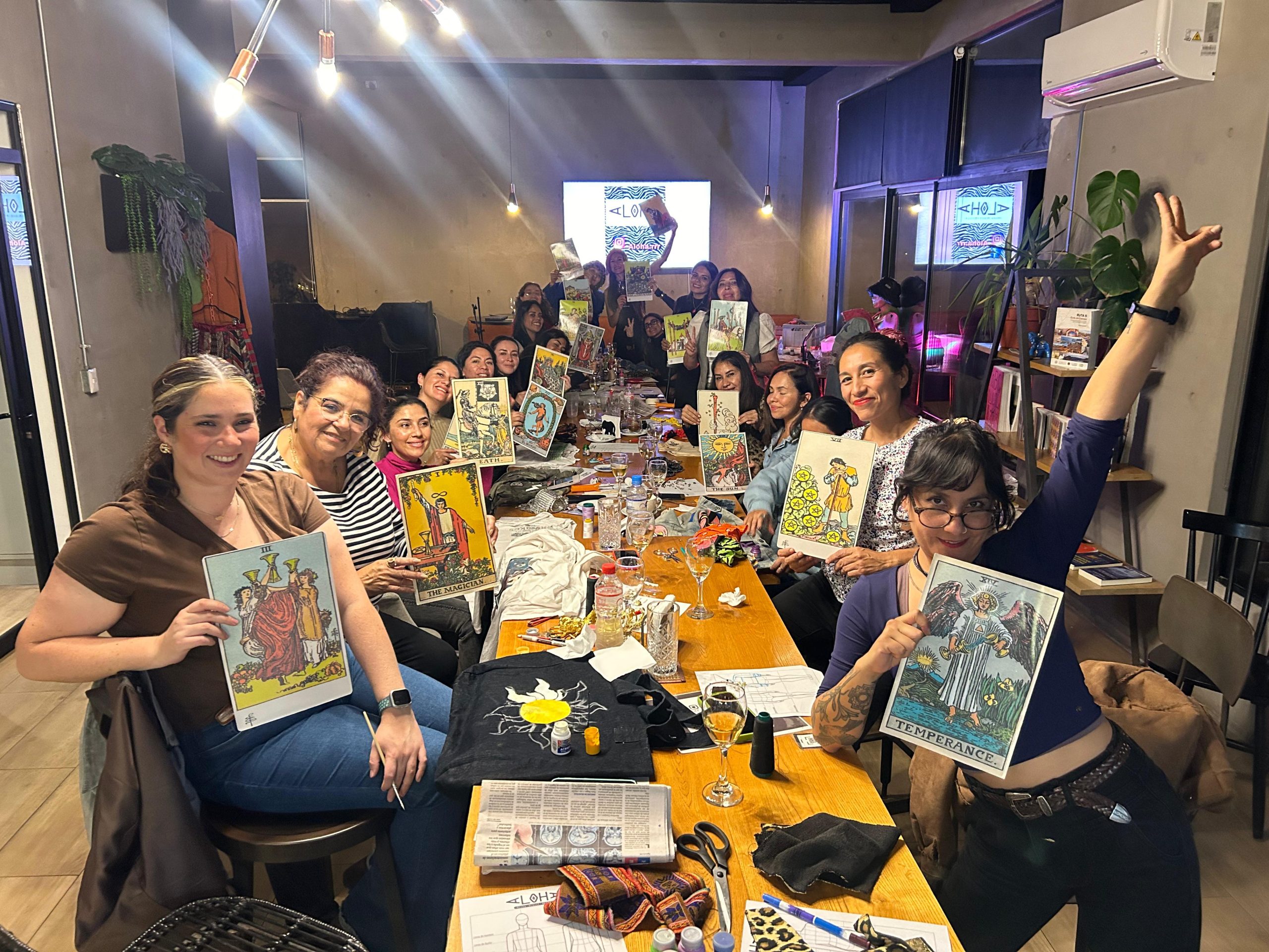 Tarot, Vino y Grabado: Un auténtico taller para los amantes del tarot, el arte y el vino
