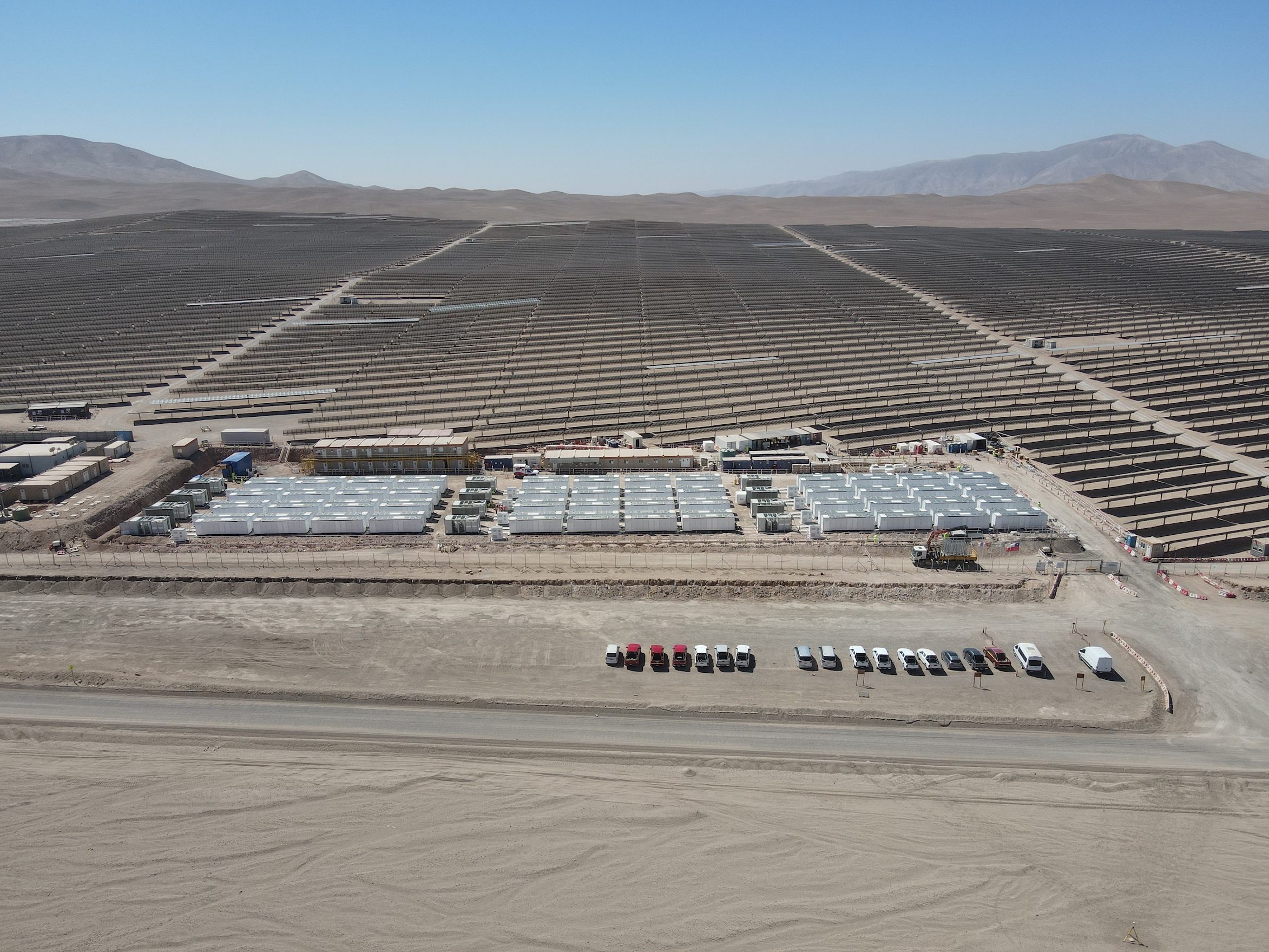 ENGIE Chile avanza en su plan de transformación con puesta en marcha de nuevo parque de baterías de almacenamiento de energía