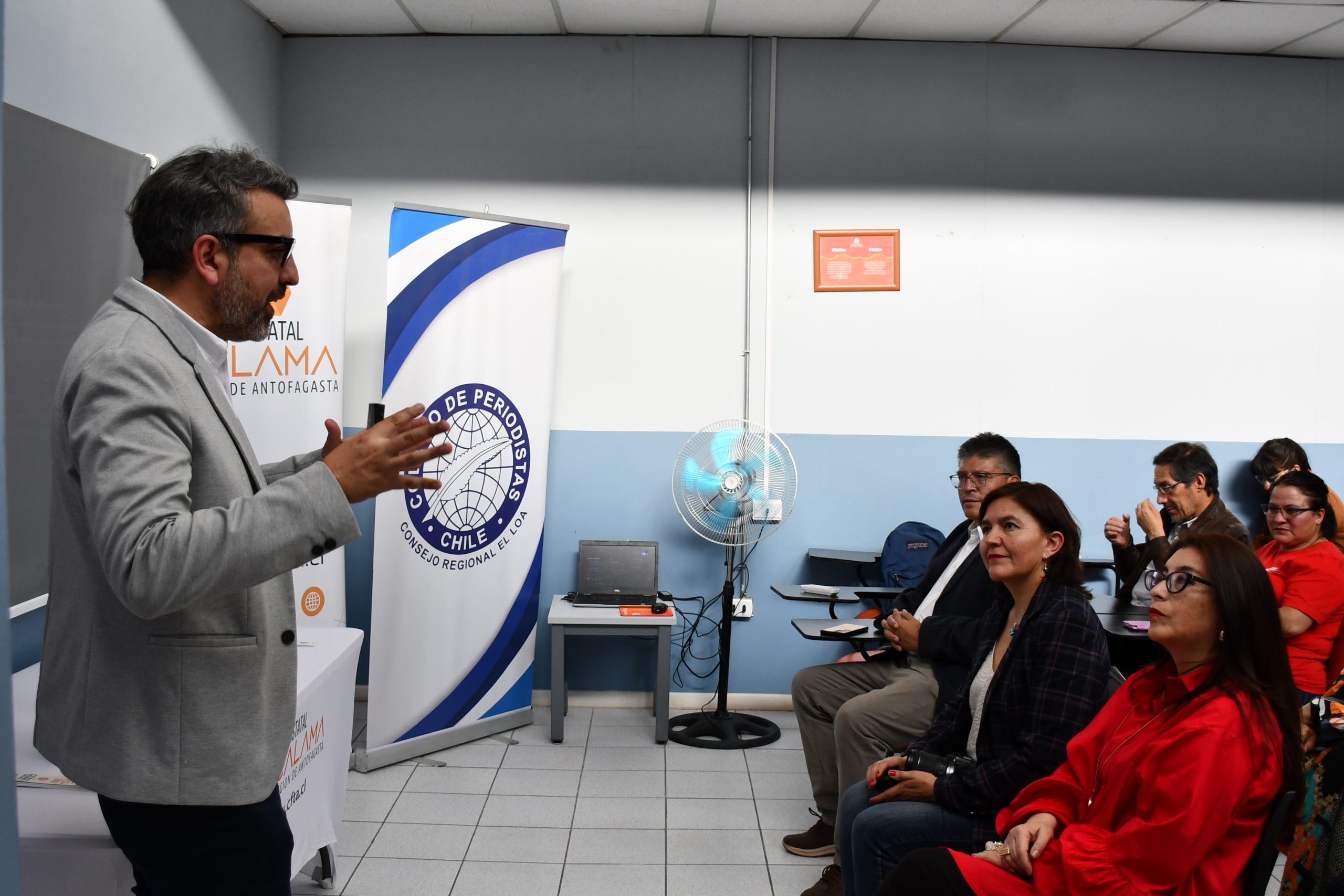CFTE y Colegio de Periodistas El Loa reunieron a la comunidad entorno al uso de la IA
