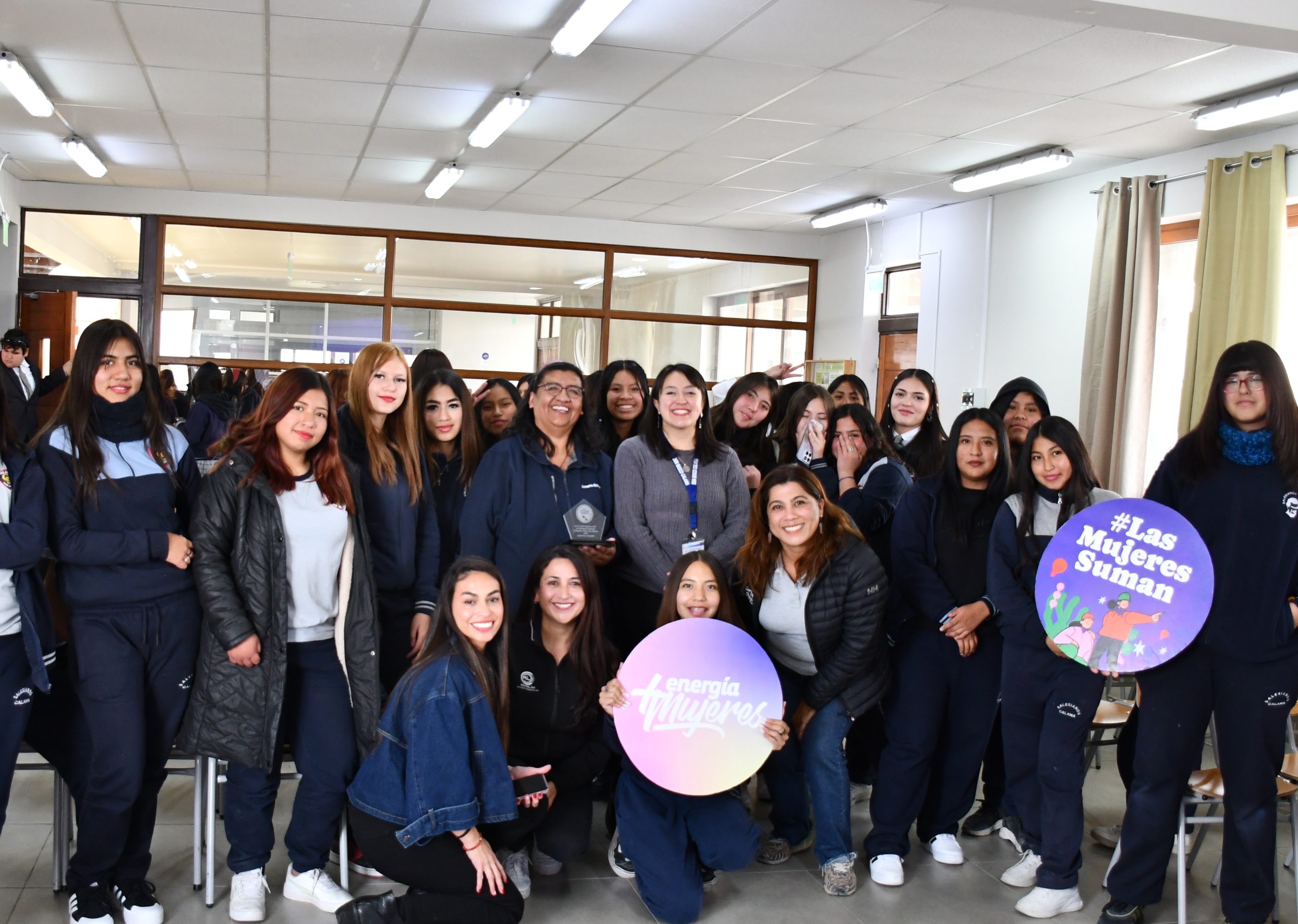 Colegio Don Bosco pionero nacional al recibir Sello “Las Mujeres Suman”