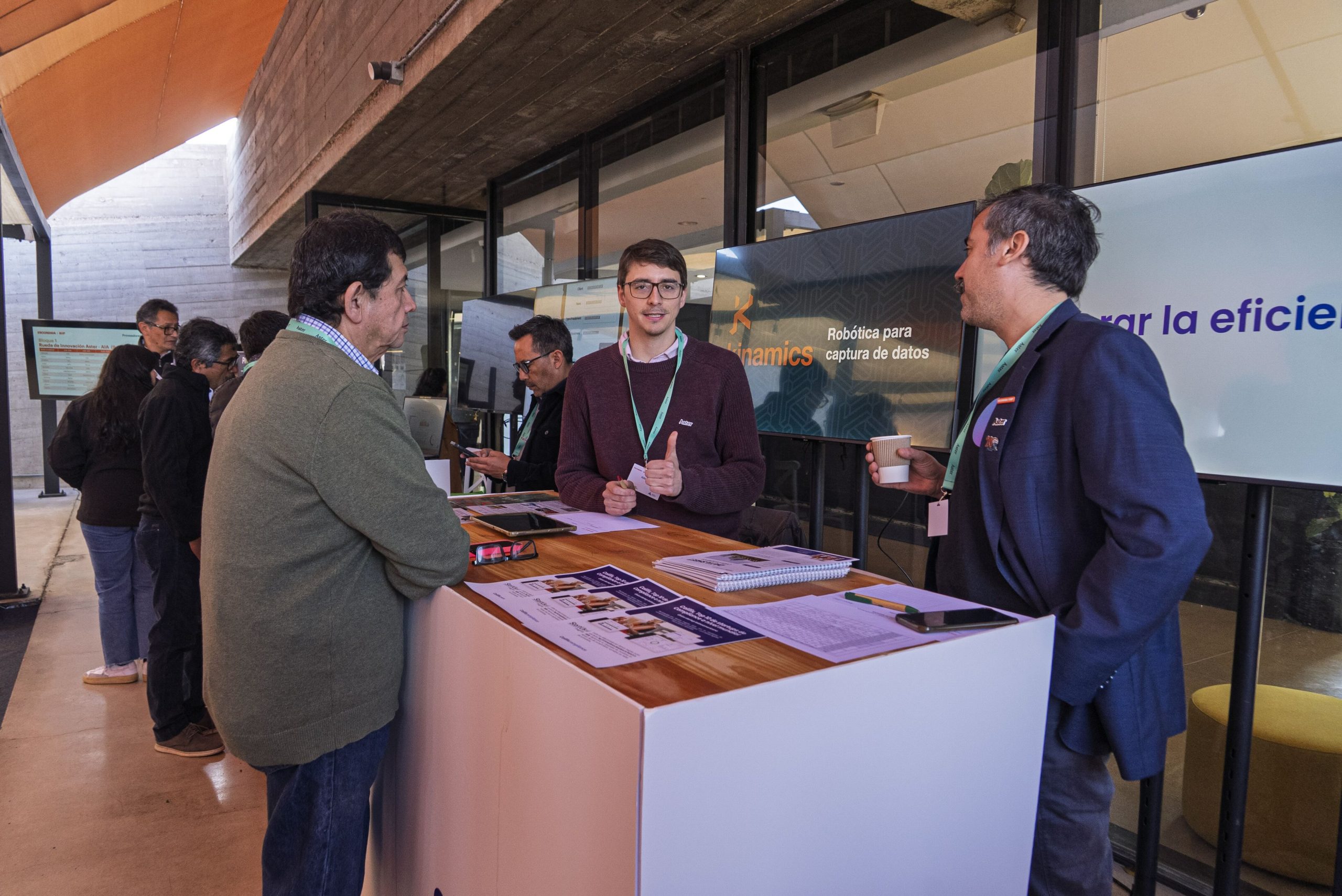 Más de 100 reuniones de negocio se realizaron en la primera Rueda de Innovación de Aster