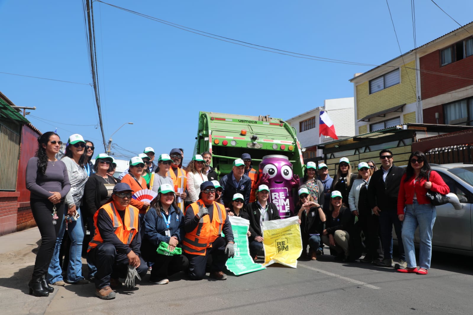 Gran respuesta y compromiso de la comunidad en inicio de reciclaje de basura domiciliaria