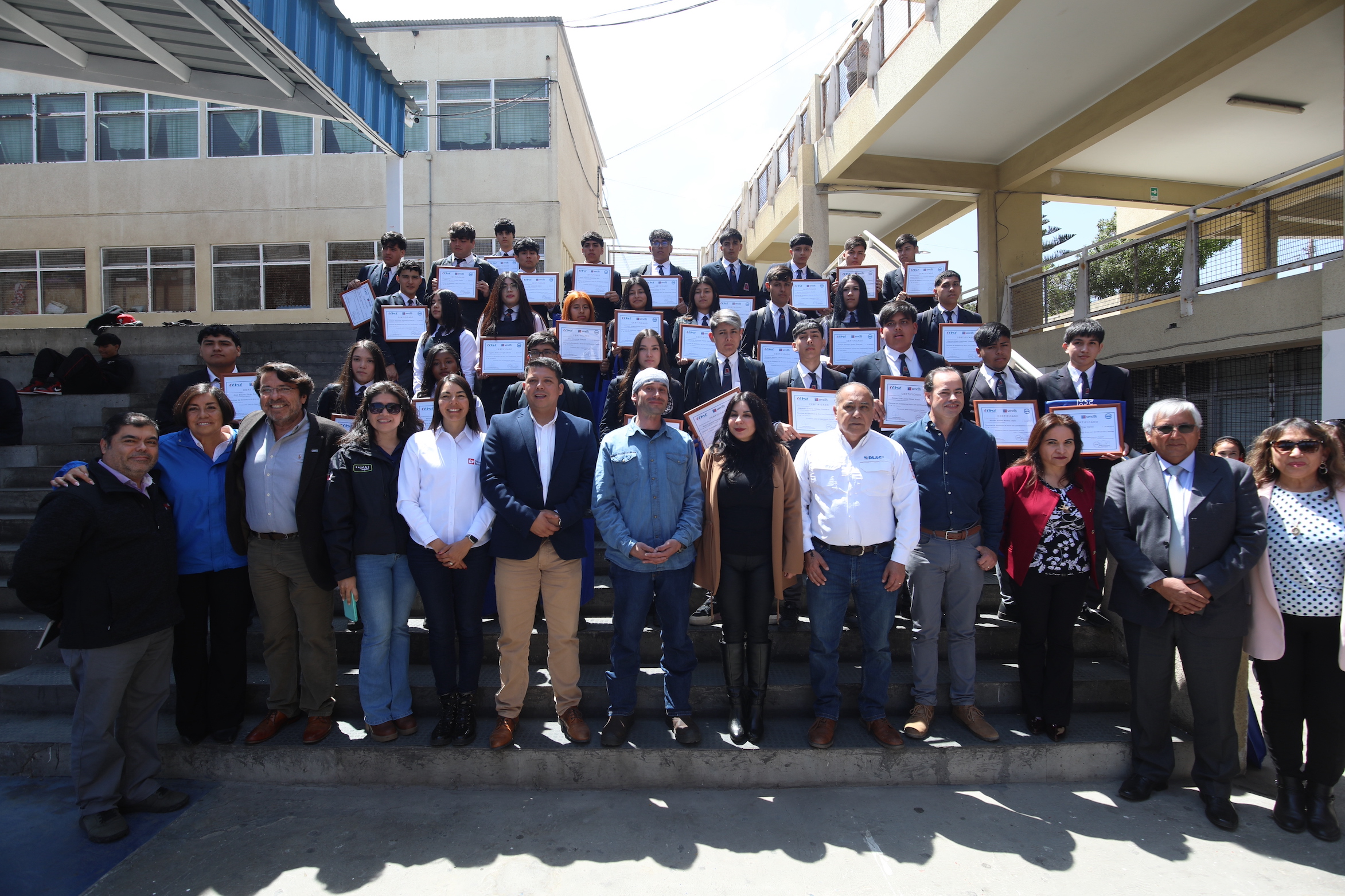 Treinta estudiantes del liceo Eulogio Gordo Moneo reciben certificación en soldadura al arco