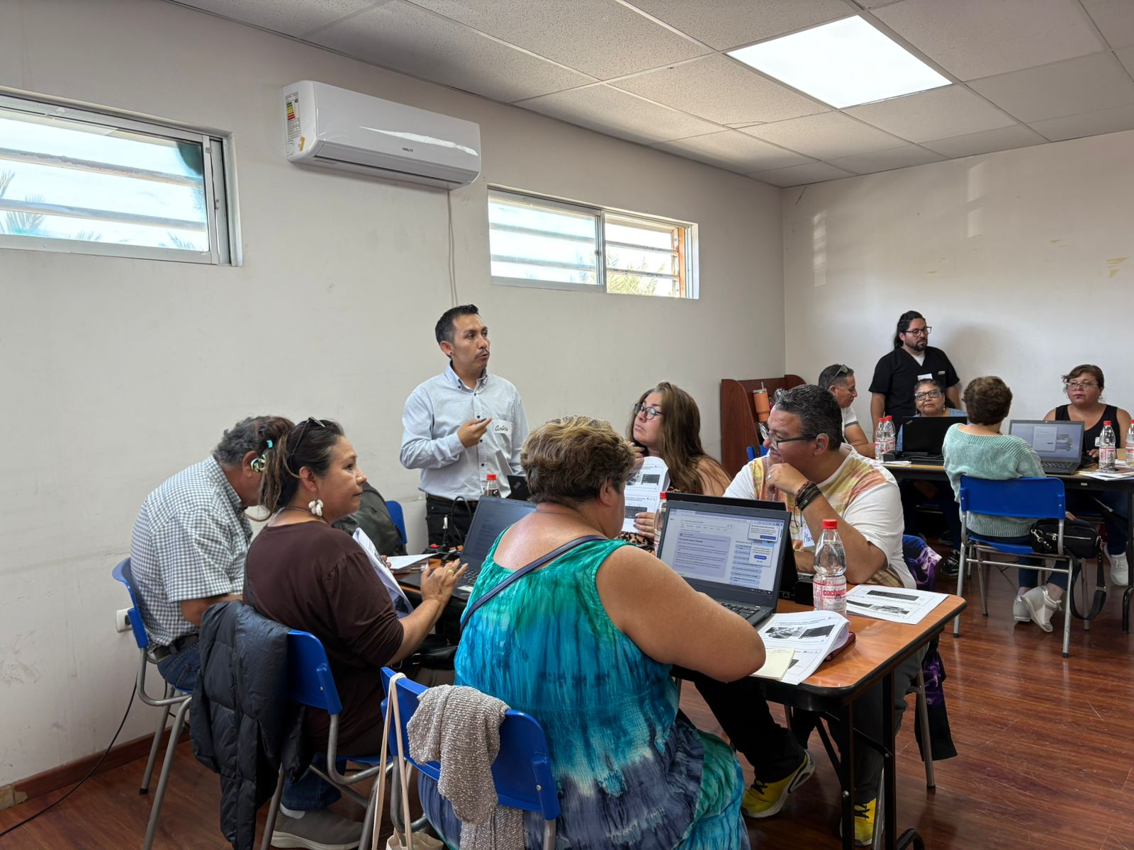 Personas mayores dan un paso clave hacia la inclusión digital