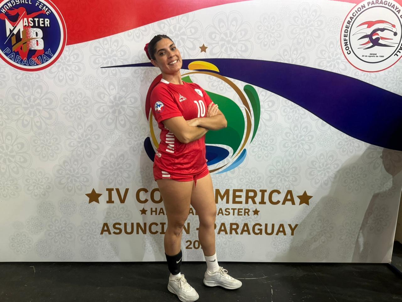 Docente de escuela Las Rocas representó a Chile en Copa América, Máster 30 de balonmano
