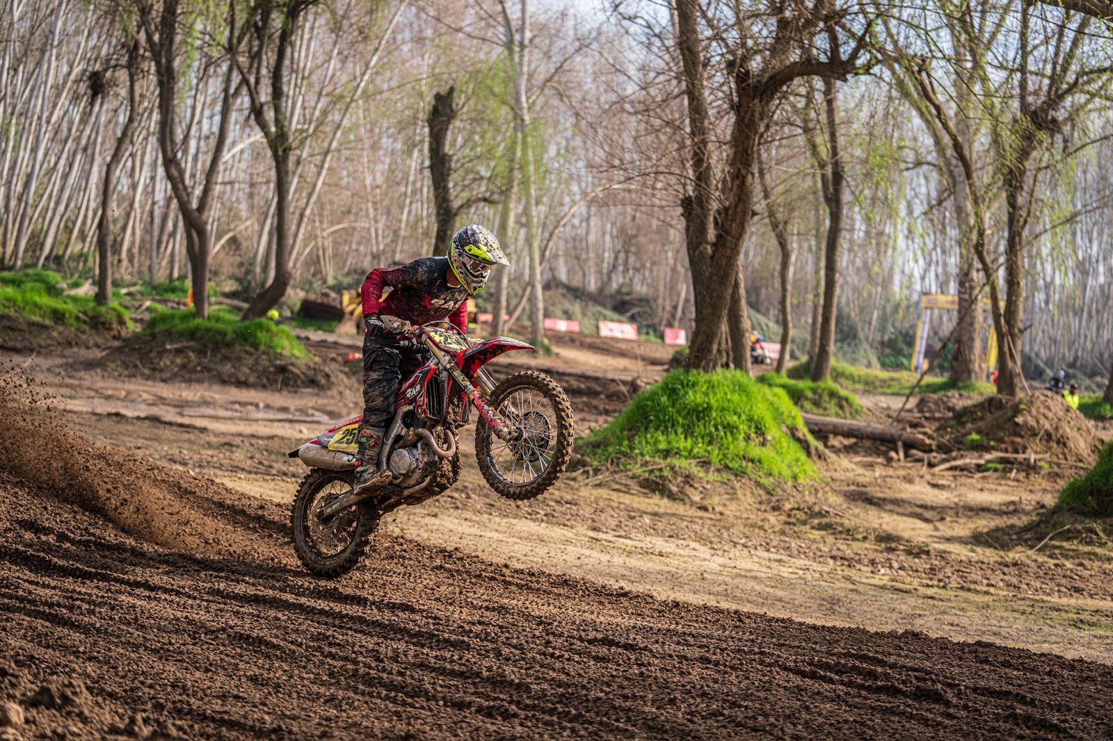 Gerald Gutiérrez se consagra campeón nacional de motocross