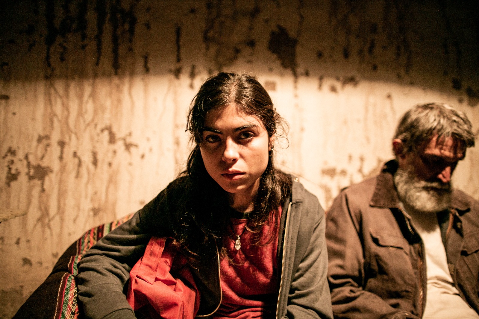 Oro Amargo, protagonizada por Francisco Melo y Kat Sánchez, se exhibirá de manera gratuita