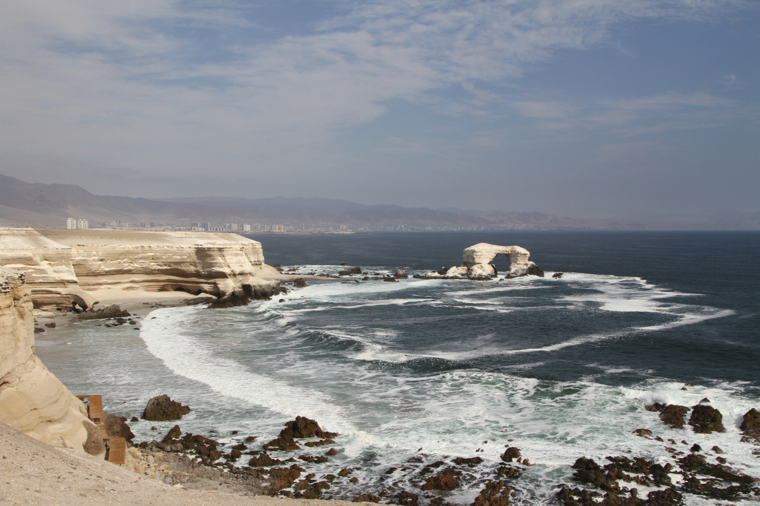 Antofagasta, el lugar donde el desierto conversa con las estrellas y el mar recuerda su historia