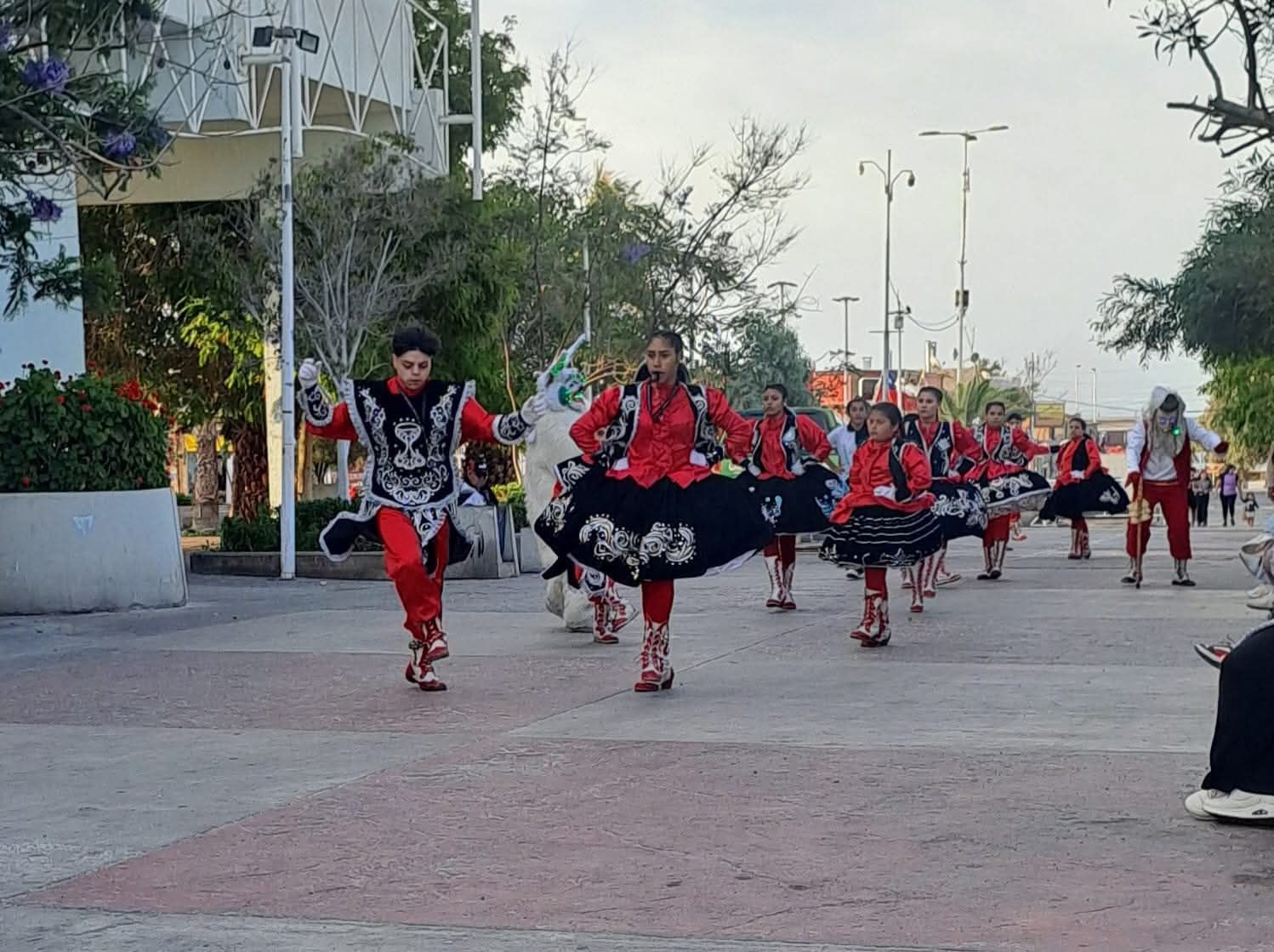 Proyecto cultural impulsa el rescate de los bailes religiosos y fortalece la identidad patrimonial