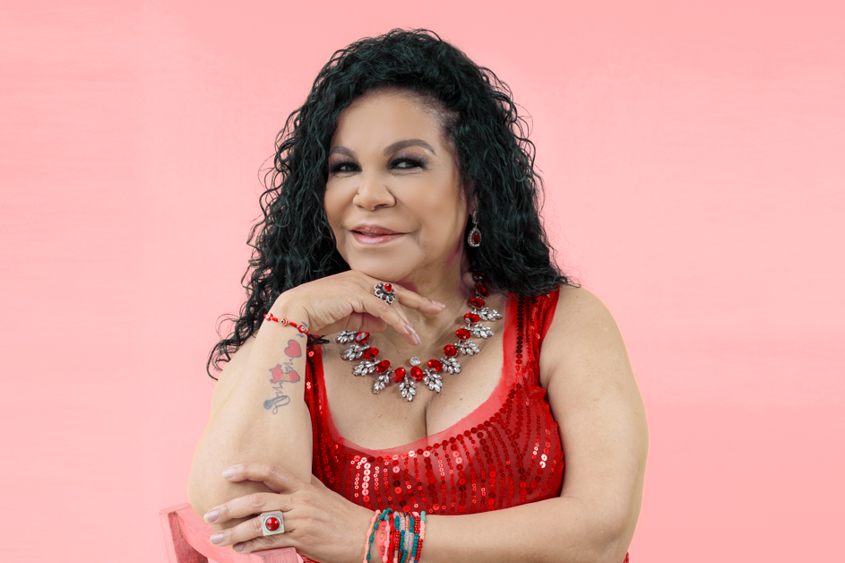 Eva Ayllón regresa como parte de su gira