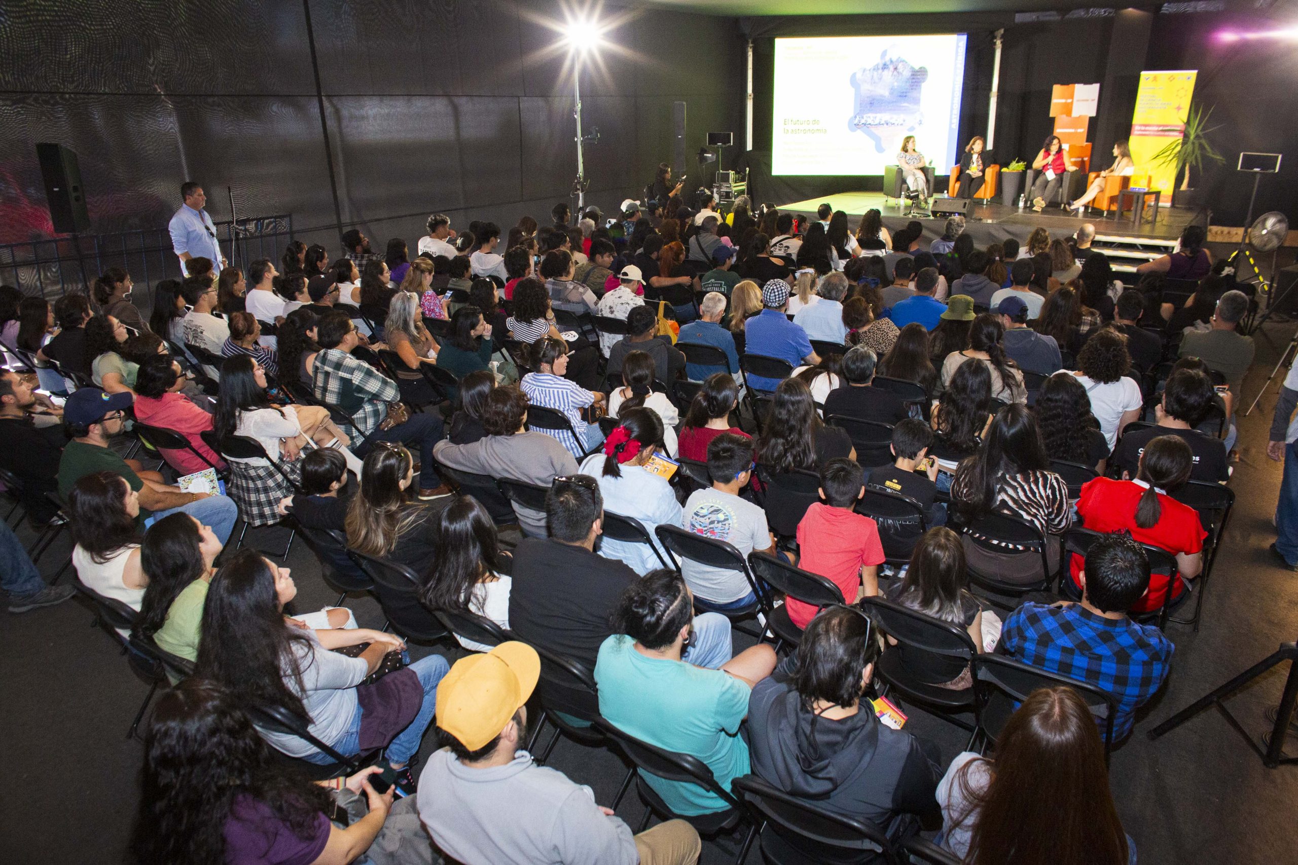 “De las neuronas al cosmos”: más de 100 actividades gratuitas darán vida al Festival de Ciencia Puerto de Ideas