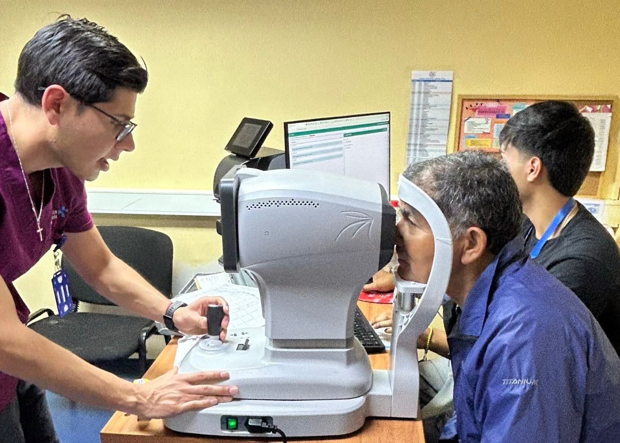 Más de 1.900 prestaciones gratuitas se entregaron en operativos médicos