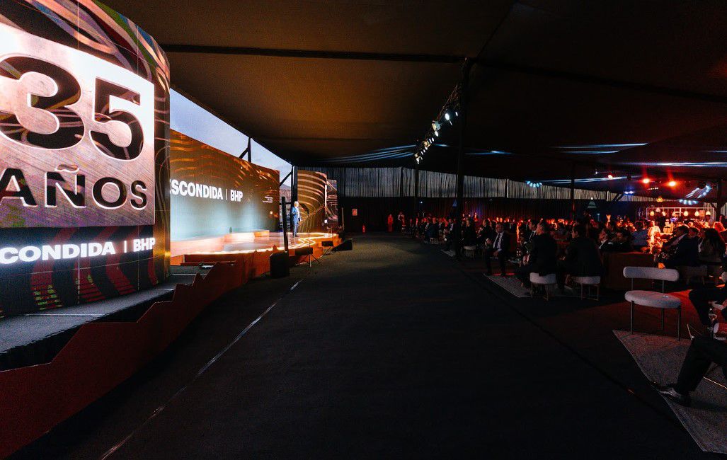 Con principales gremios y autoridades Escondida | BHP celebró 35 años desde el inicio de operaciones