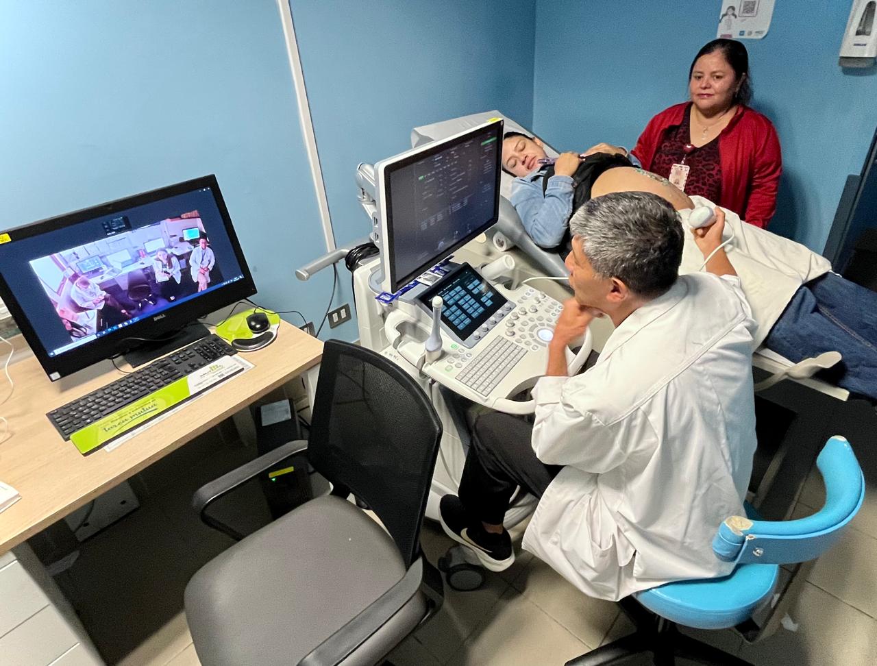 Hospital realizó su primera consulta de telemedicina en la Unidad de Ginecológica
